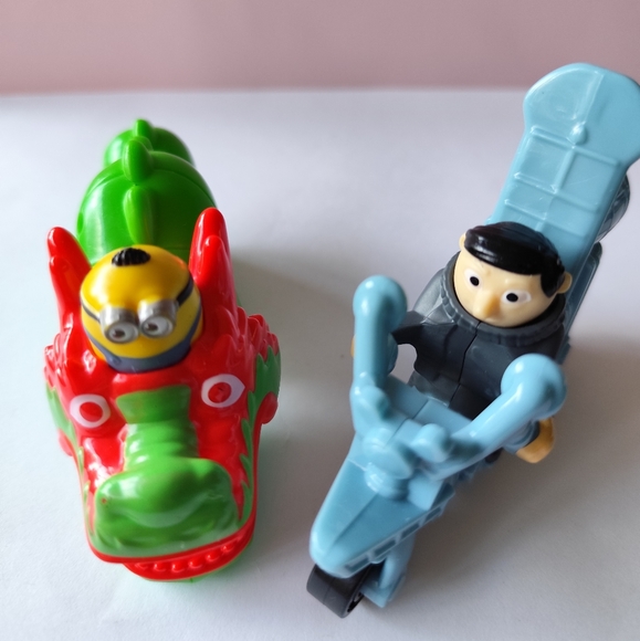 McDonald’s Happy Meal Toy Minions The Rise of Gru 2022 Lot of 2 - Picture 8 of 8